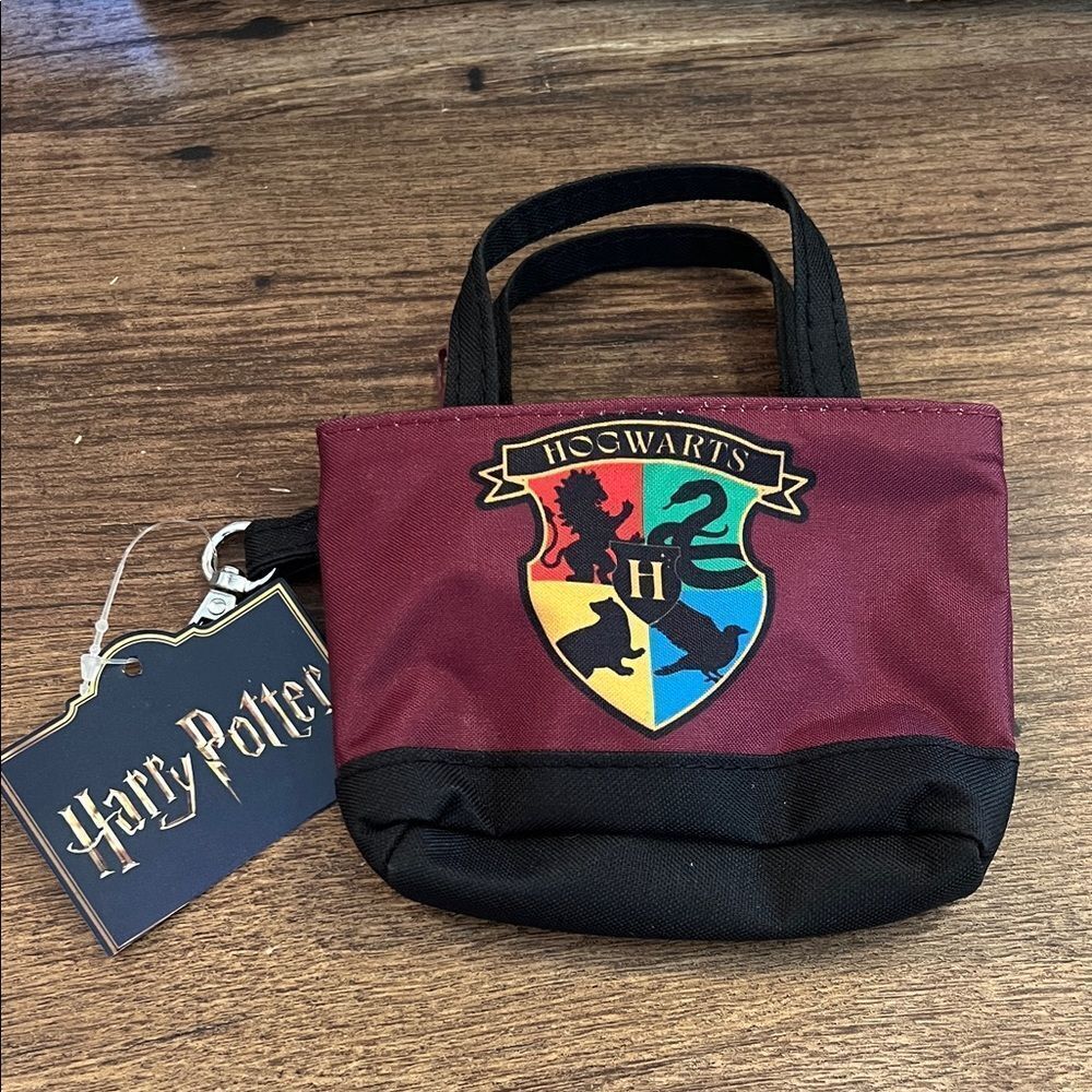 Harry Potter Hogwarts Crest Mini Tote Bag - Red and Black